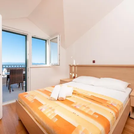 Apartment Villa Tucepi Tucepi