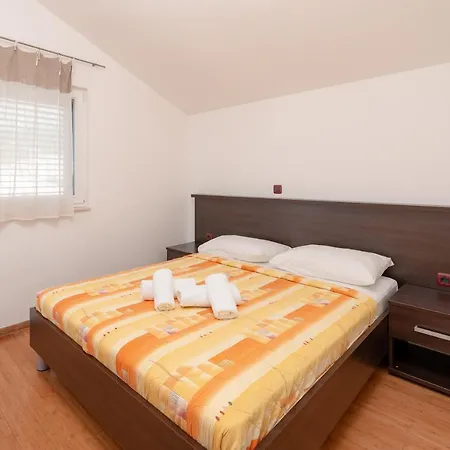 Apartment Villa Tucepi *